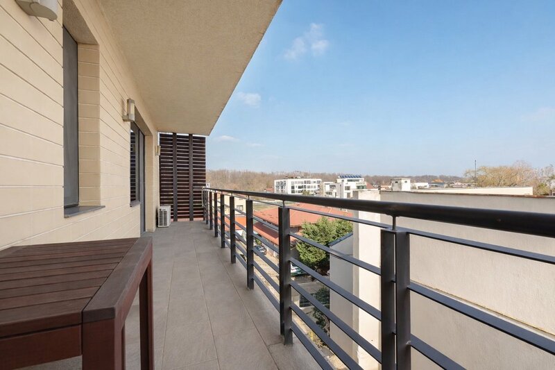Pipera, Erou Iancu Nicolae, apartament 4 camere, 175 mp, 2 parcari.
